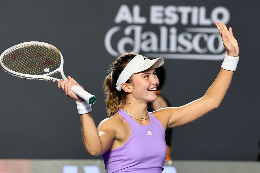 Jovic aniquila a Jiménez Kasintseva